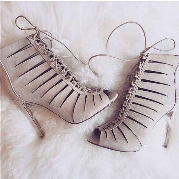 Steve Madden Cyder lace up booties - Picture 2 of 5